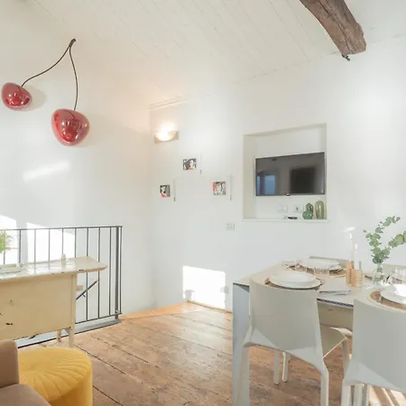 The Nest By By Rent Daire Blevio